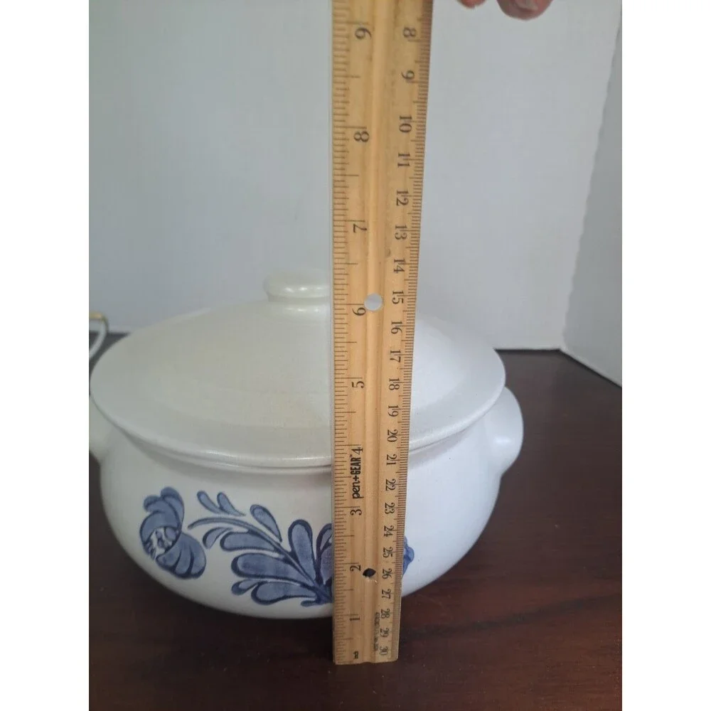 Vintage Pfaltzgraff Yorktown 2quart Covered Microwavable Casserole Dish 315Y